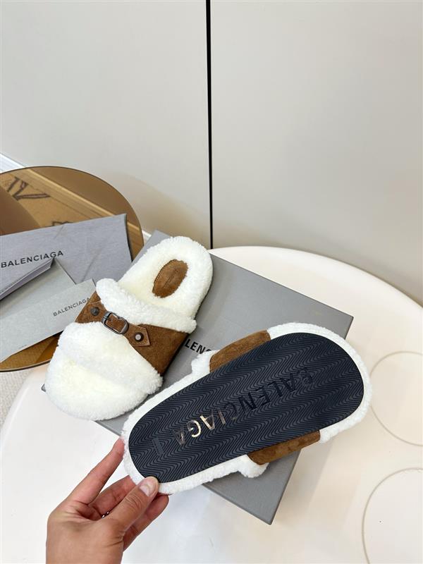 2025112818447140 250